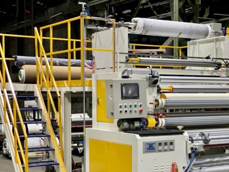 Služby lepení a laminace - Služba laminace